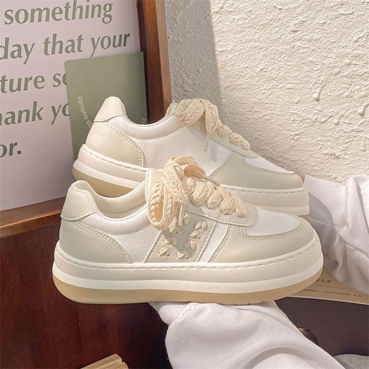 Everyday-style sneakers ⭐️⭐️⭐️⭐️⭐️