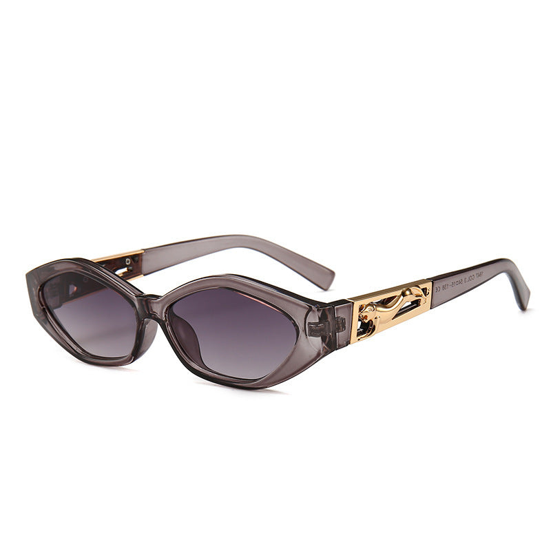 Cat-eye sunglasses for women 😎🐱✨