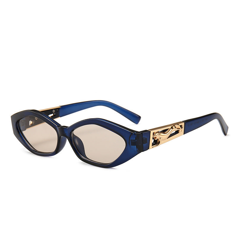 Cat-eye sunglasses for women 😎🐱✨