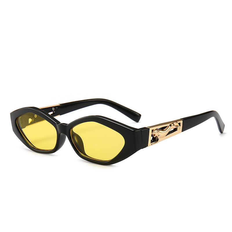 Cat-eye sunglasses for women 😎🐱✨