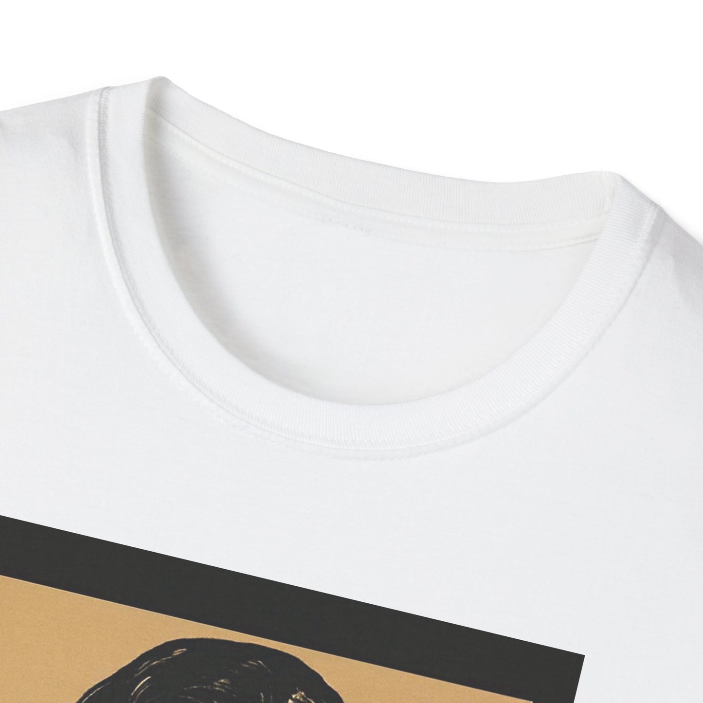Chic Graphic T-Shirt for Trendsetters 💥🧃