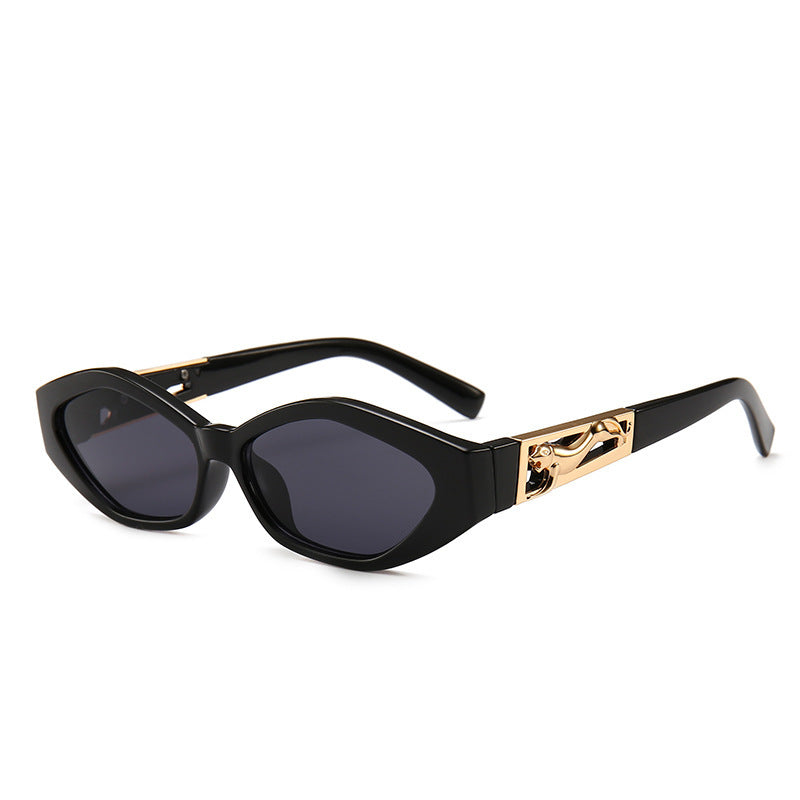 Cat-eye sunglasses for women 😎🐱✨
