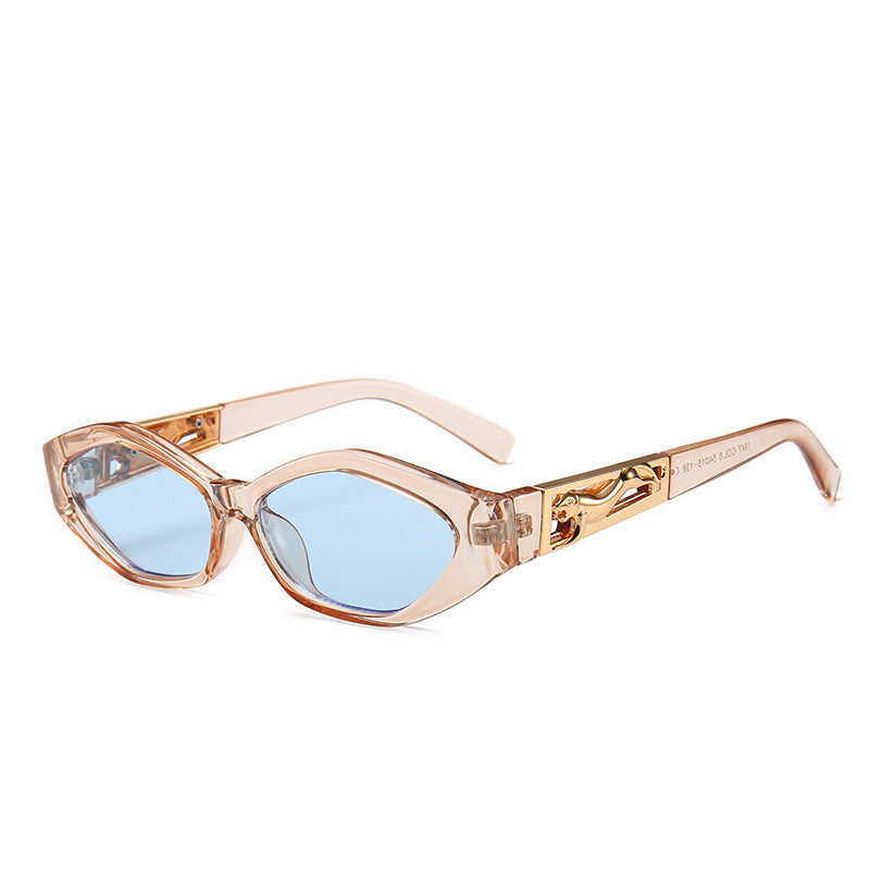 Cat-eye sunglasses for women 😎🐱✨
