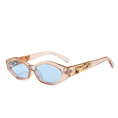 Cat-eye sunglasses for women 😎🐱✨