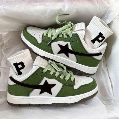 Classic-style sneakers ⭐️⭐️⭐️⭐️⭐️
